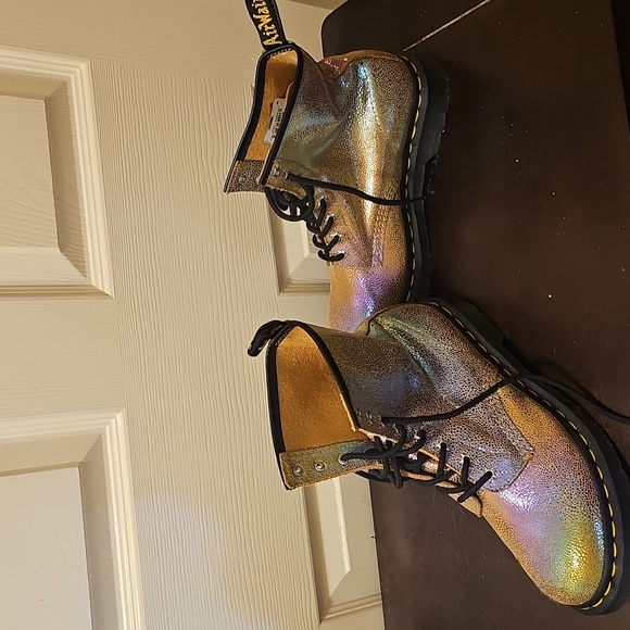 Doctor Martens Adult Holographic Iridescent Gold Rainbow Boots (1460 Pascal) - Picture 3 of 7